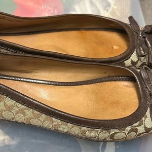 Coach flats
